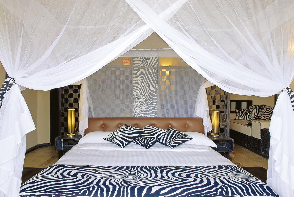 Afrochic Diani Hotel Ukunda Room photo