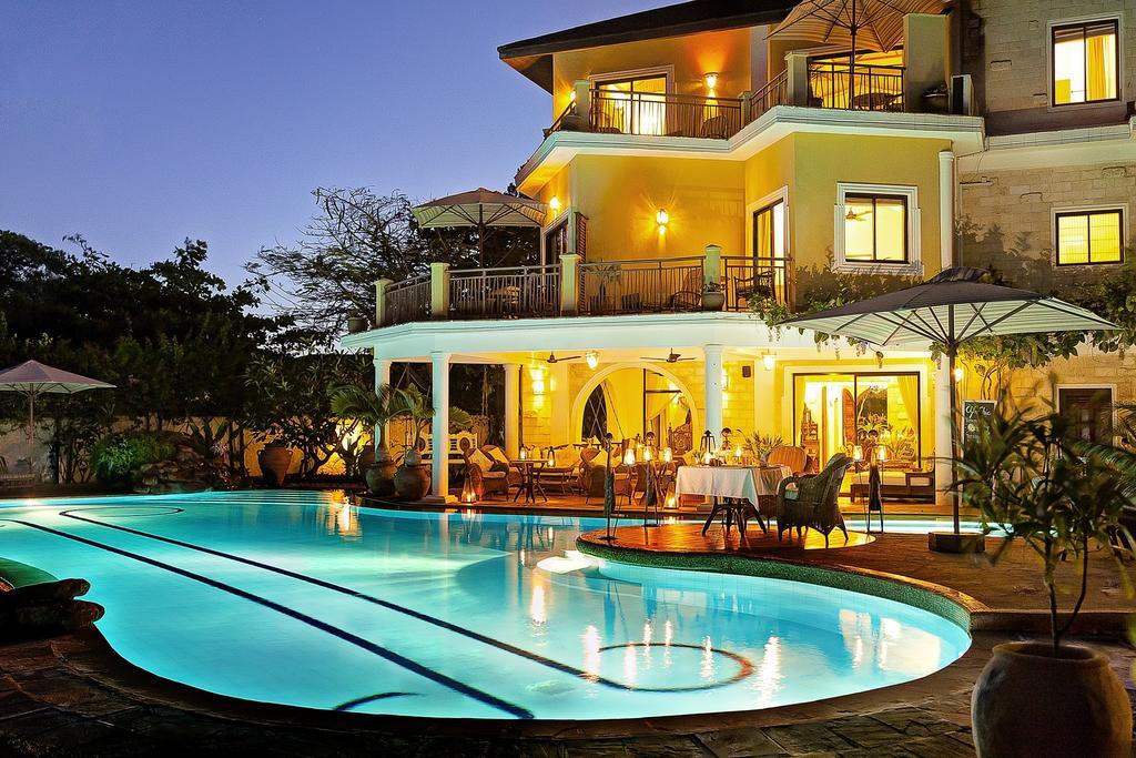 Afrochic Diani Hotel Ukunda Exterior photo