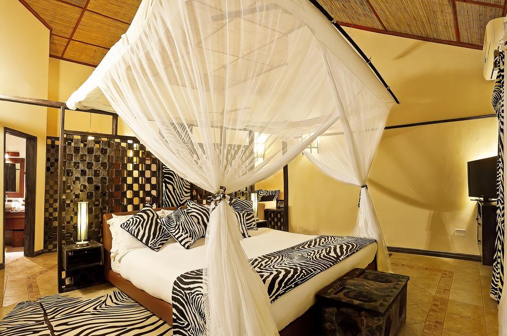 Afrochic Diani Hotel Ukunda Room photo