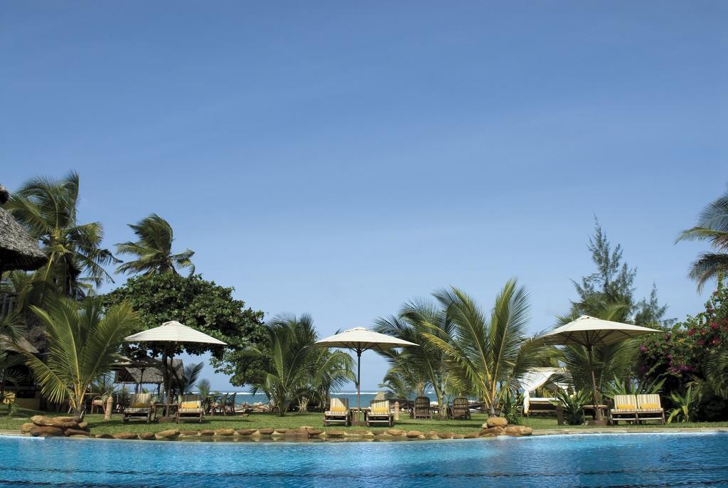 Afrochic Diani Hotel Ukunda Exterior photo