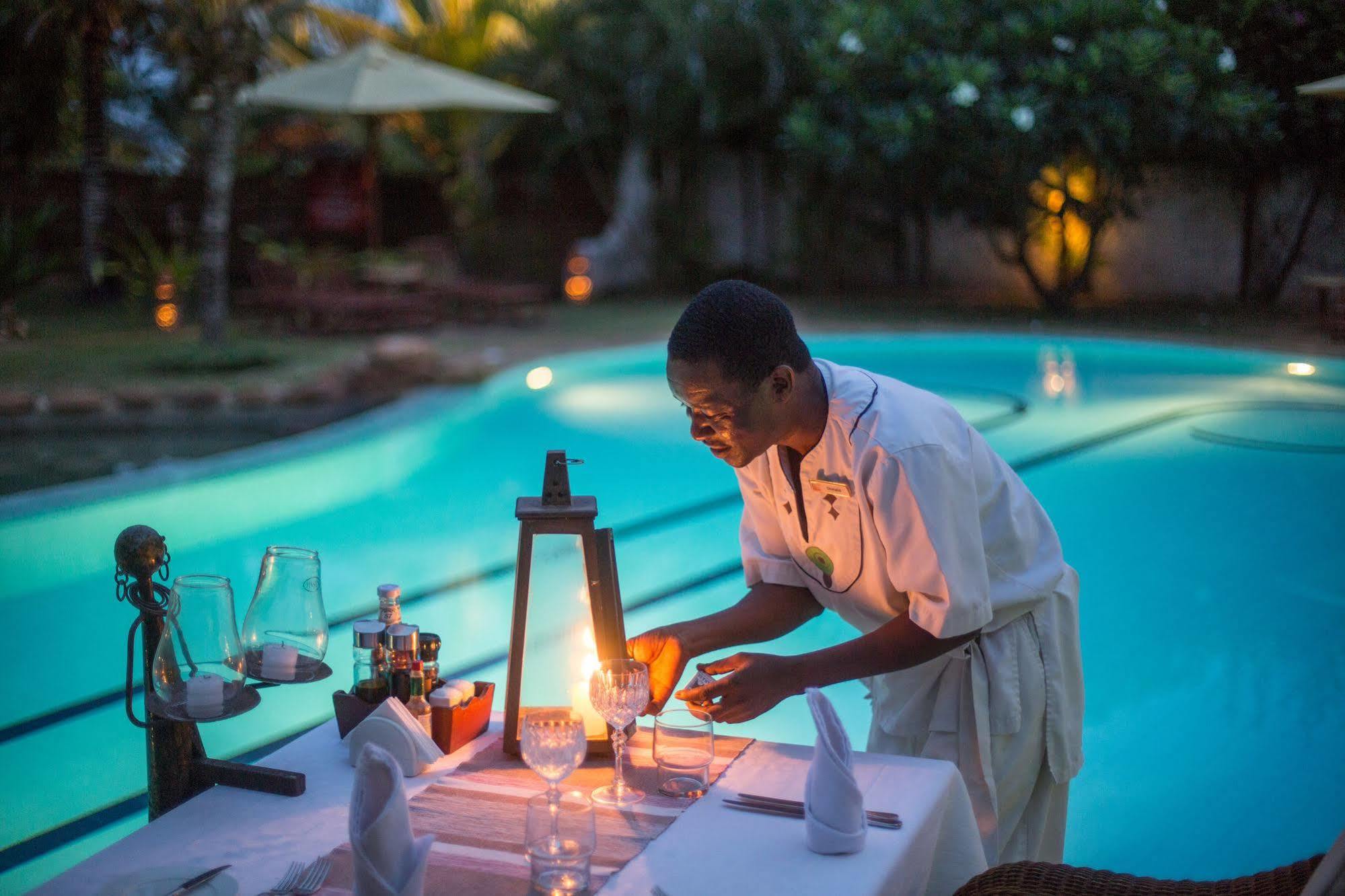 Afrochic Diani Hotel Ukunda Exterior photo